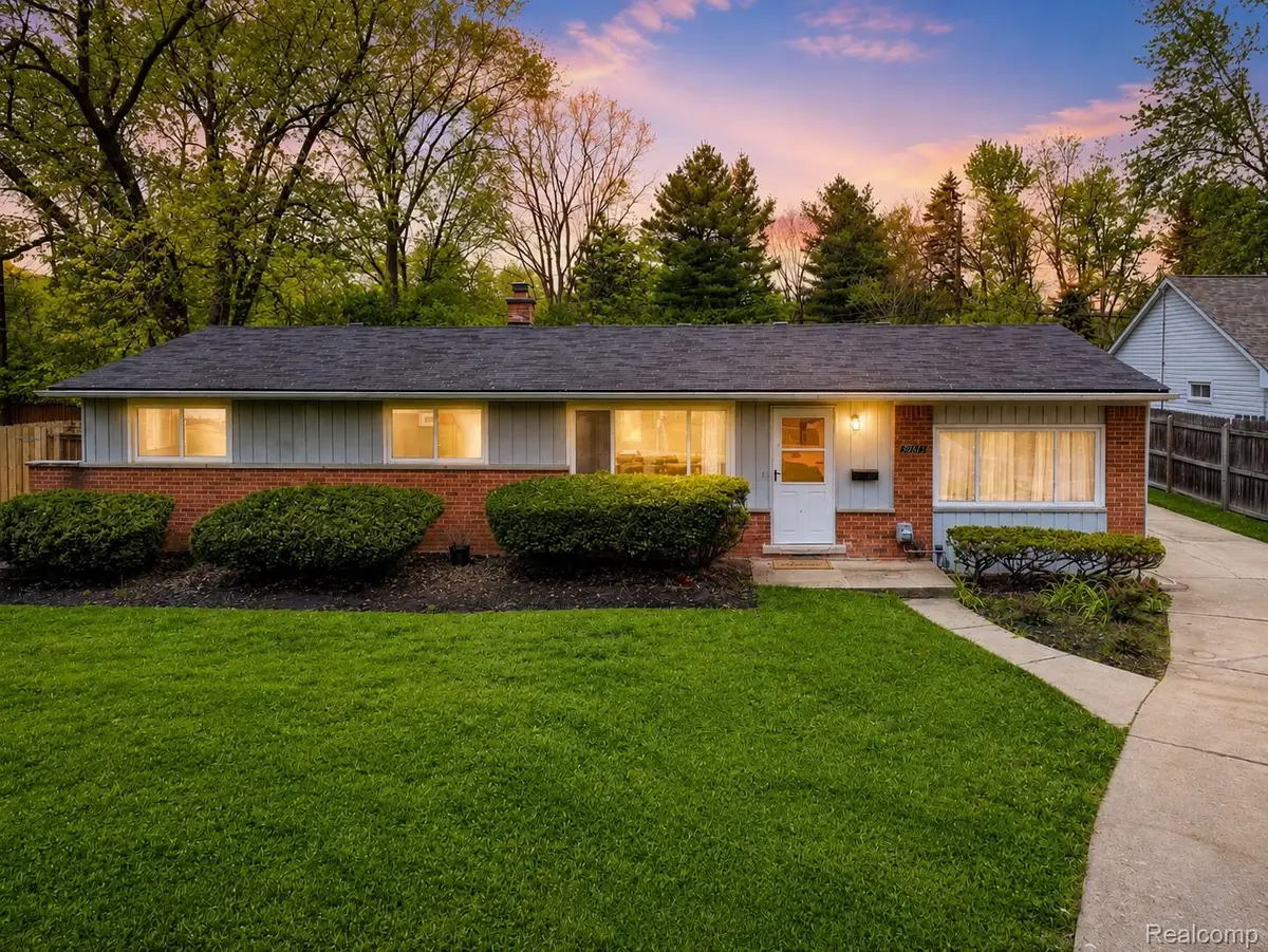 30815 Everett Street, Southfield, MI 48076 - #1