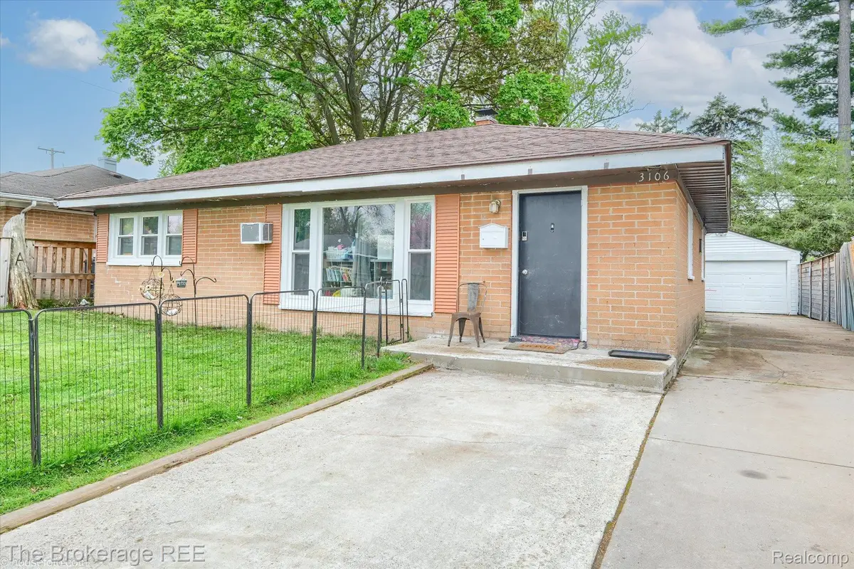 3106 Cherokee Avenue, Flint, MI 48507 - #1