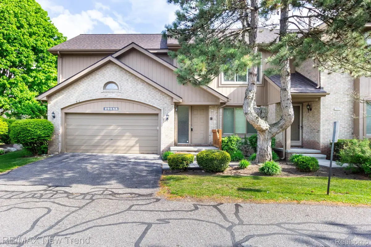 29583 Sierra Pointe Circle, Farmington Hills, MI 48331 - #1