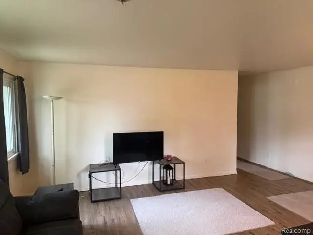 935 Ingleside Avenue, Flint, MI 48507 - #3
