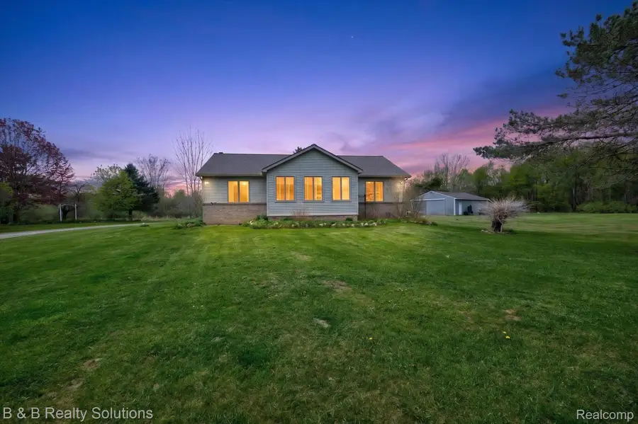 2927 N Blacks Corners Road, Goodland, MI 48444 - #3