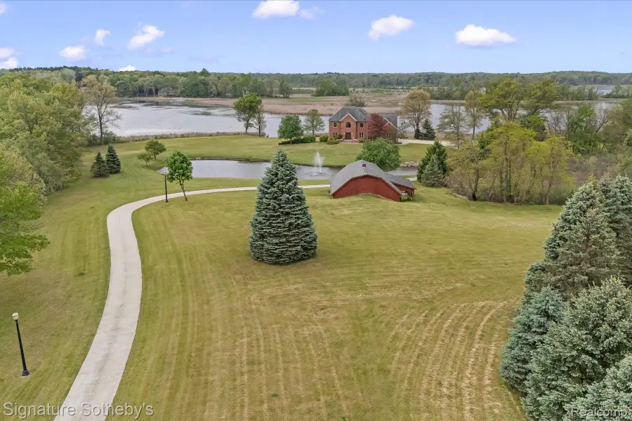 6831 Price Lake Road N, Jackson, MI 49201 - #2