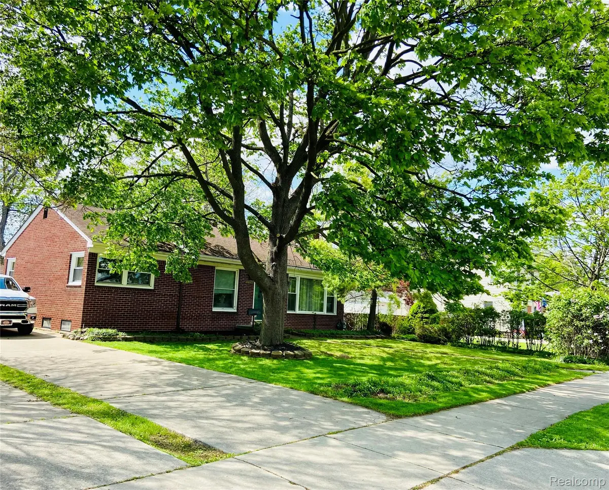 17812 Quarry Road, Riverview, MI 48193 - #1