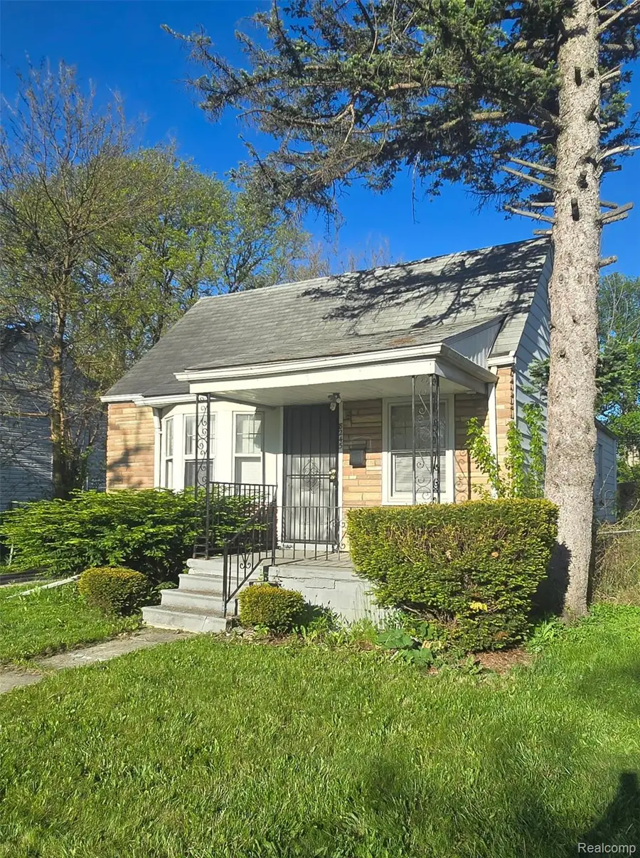 8245 Brace Street, Detroit, MI 48228 - #2