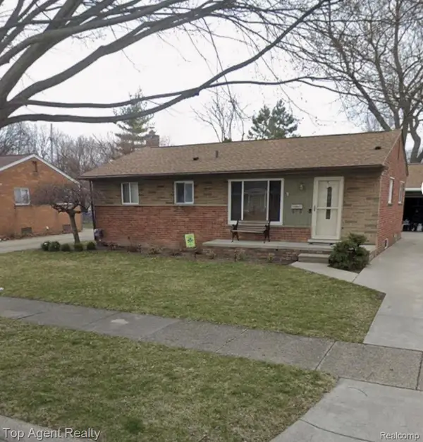4703 Kensington Drive, Warren, MI 48092