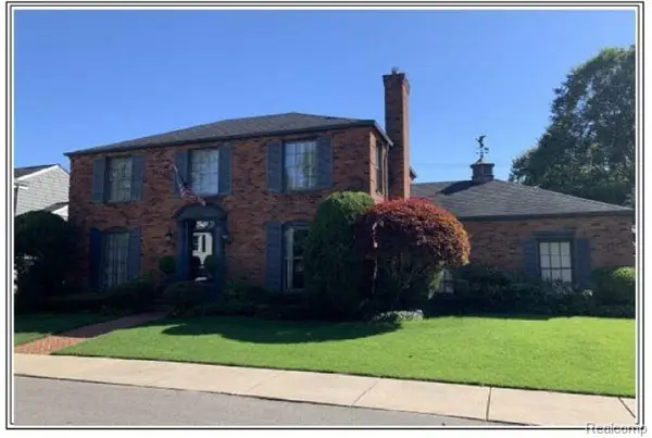 491 Colonial Road, GrossePointeWoods, MI 48236