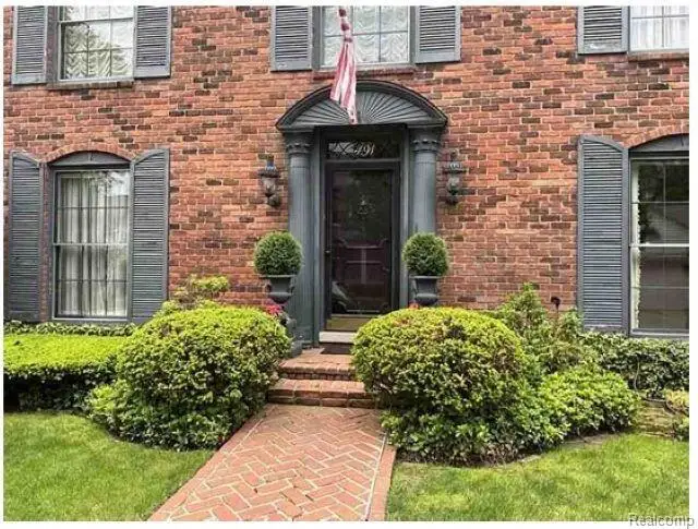491 Colonial Road, Grosse Pointe Woods, MI 48236 - #2