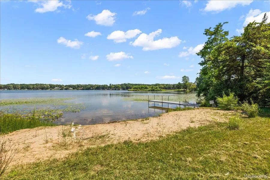 2770 Bogie Lake Road, White Lake, MI 48386 - #2