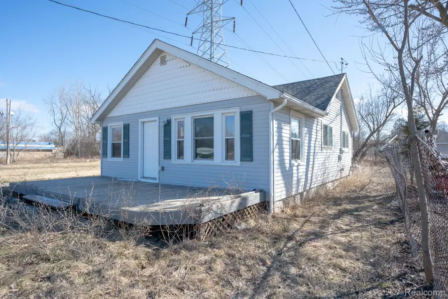 8508 N Saginaw Road, Genesee, MI 48458 - #2
