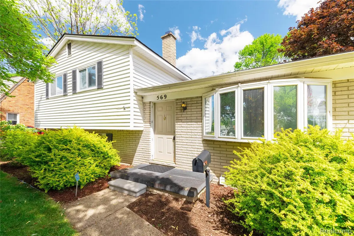 569 Hendrickson Boulevard, Clawson, MI 48017 - #1