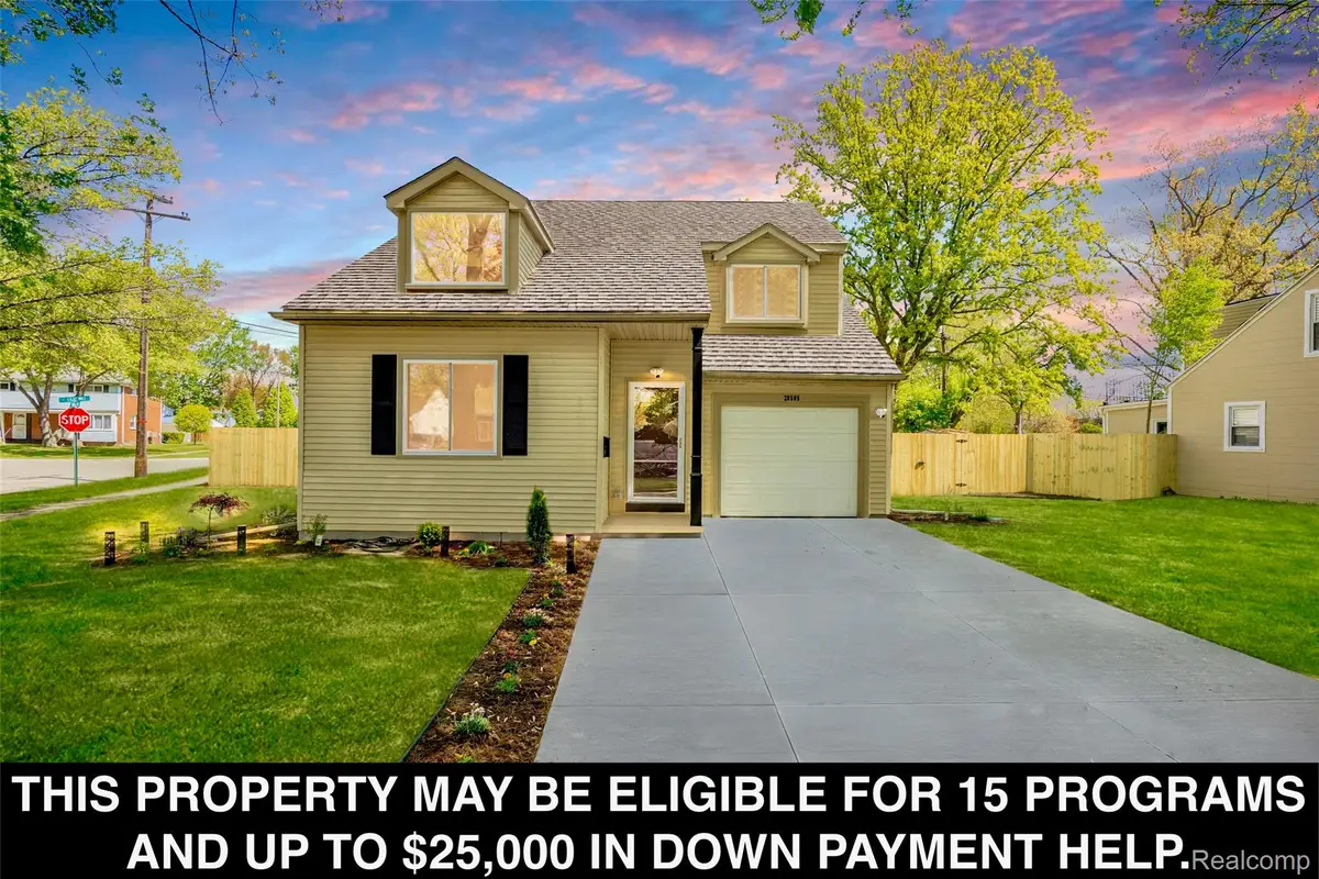 20505 Ridgemont Road, Harper Woods, MI 48225 - #1