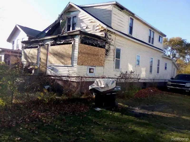 46 E Walton Avenue, Muskegon, MI 49442 - #3