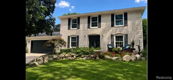 17301 Donohue Road, Pinckney, MI 48169
