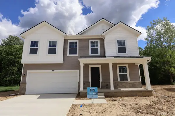 4222 Cedar Lane, GrandBlanc, MI 48439