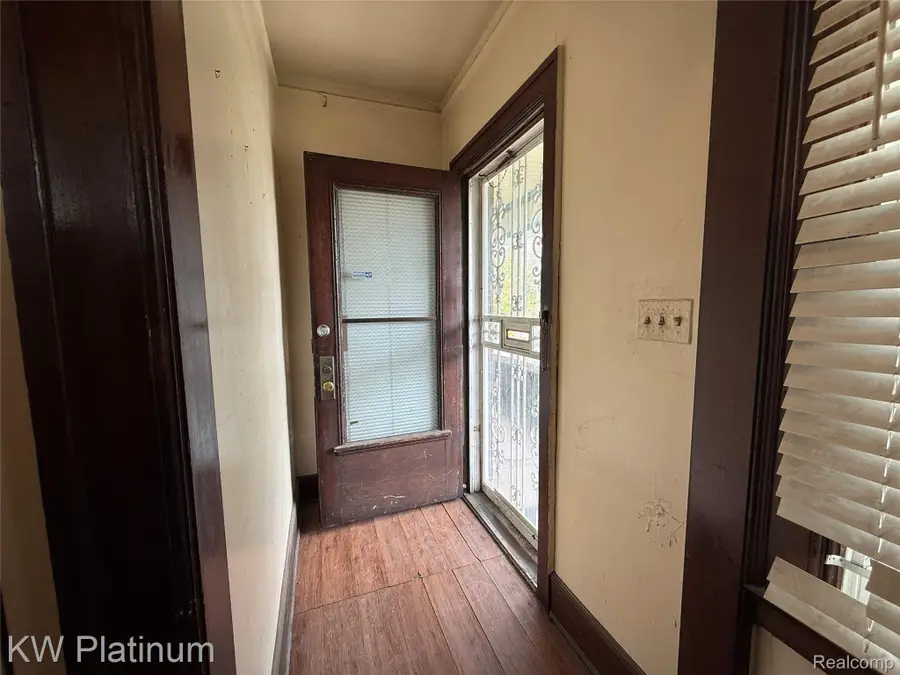 4235 Van Dyke Street, Detroit, MI 48214 - #3
