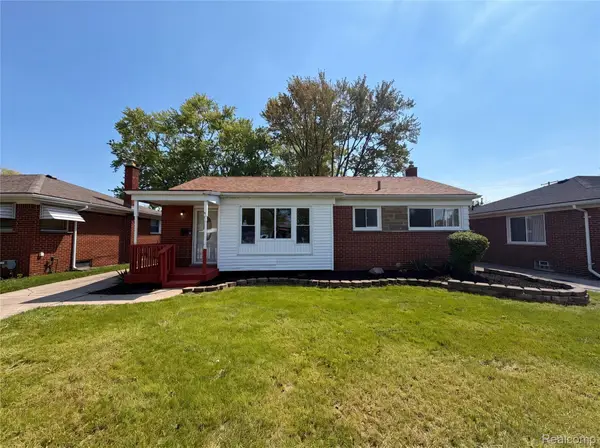 28832 Kaufman Street, Roseville, MI 48066