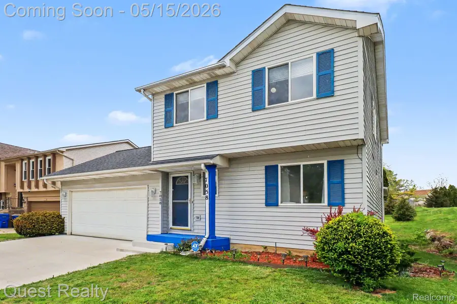 7058 Rolling Hills Drive, Waterford, MI 48327 - #3