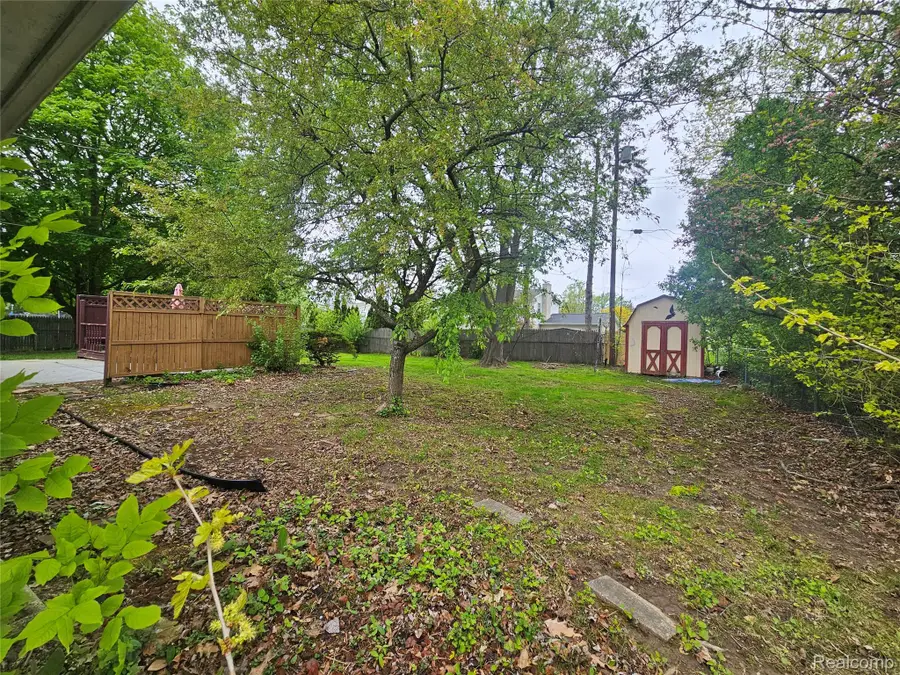 1321 Wagon Wheel Lane, Grand Blanc, MI 48439 - #3