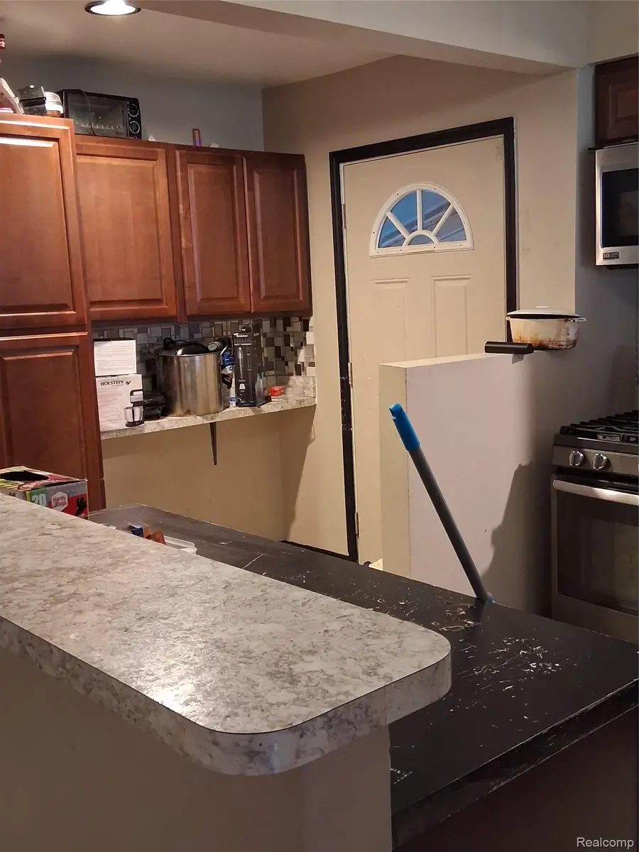 22440 Pembroke Avenue, Detroit, MI 48219 - #3