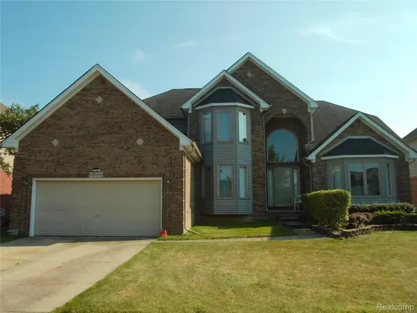 16938 Country Club Drive, Macomb, MI 48042