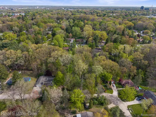 0000 Hunters Lane, Southfield, MI 48033