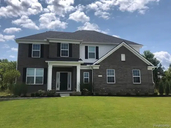 22254 Wagee Court, SouthLyon, MI 48178
