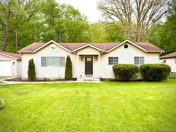 1673 Edwin Drive, Brighton, MI 48114