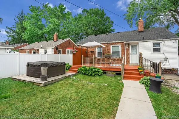 26101 Fordson Highway, Redford, MI 48239