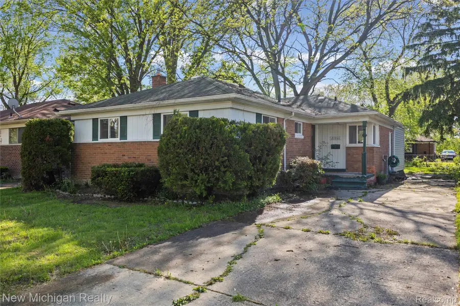 21901 Harding Street, Oak Park, MI 48237 - #2