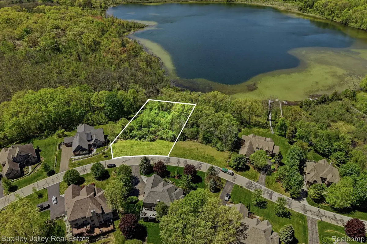 5988 Nottingham Point, Brighton, MI 48116 - #1