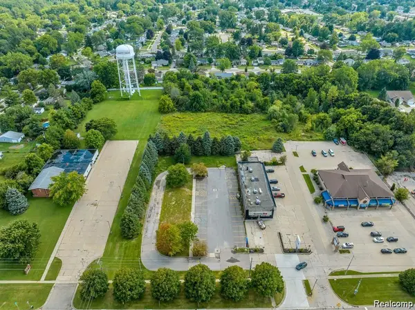 8541 Miller Road, SwartzCreek, MI 48473