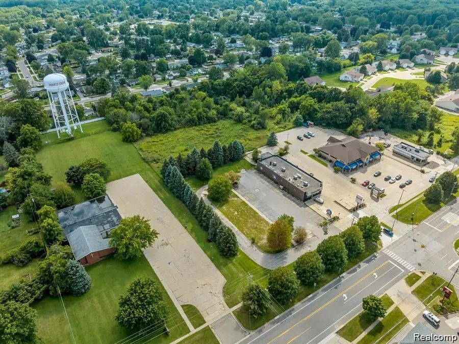 8541 Miller Road, Swartz Creek, MI 48473 - #2