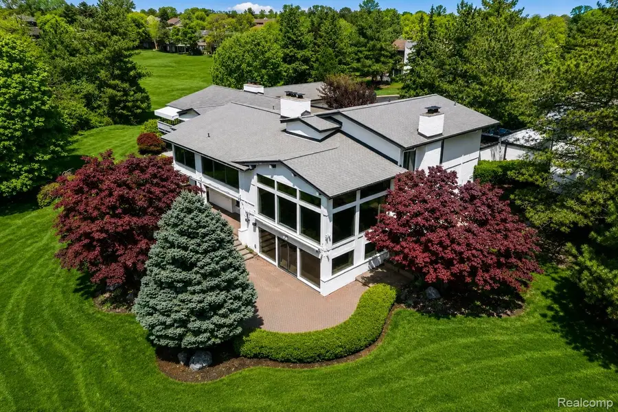 1762 Saint Johns Court, Bloomfield, MI 48302 - #2