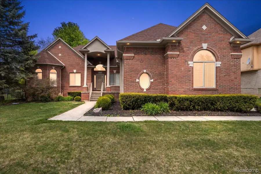 49763 Decker Drive, Shelby, MI 48317 - #2