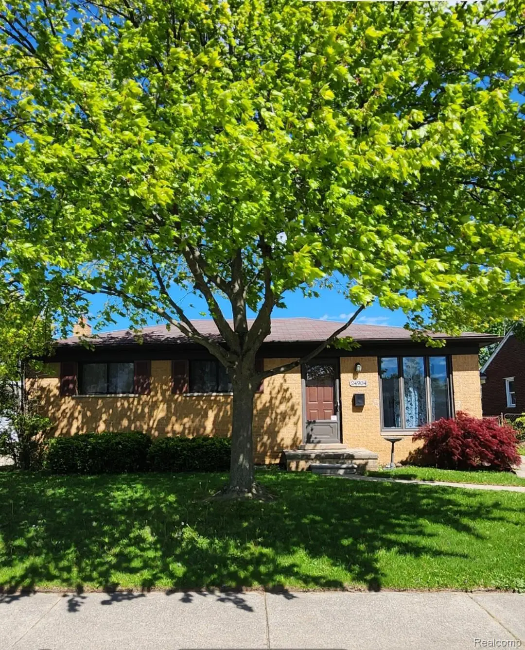 24904 Rosalind Avenue, Eastpointe, MI 48021 - #1