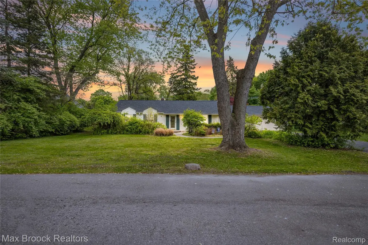 6485 Thurber Road, Bloomfield, MI 48301 - #1