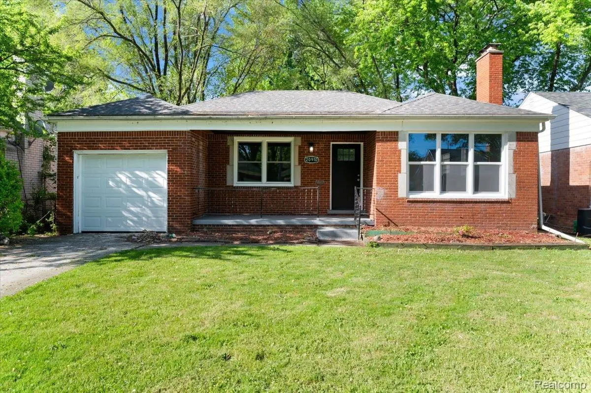 20910 Van Antwerp, Harper Woods, MI 48225 - #1