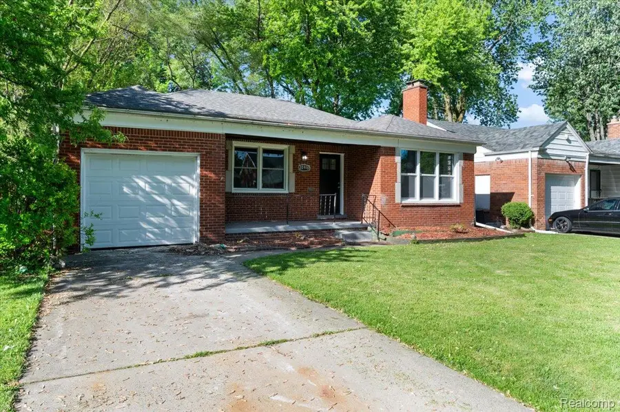 20910 Van Antwerp, Harper Woods, MI 48225 - #2