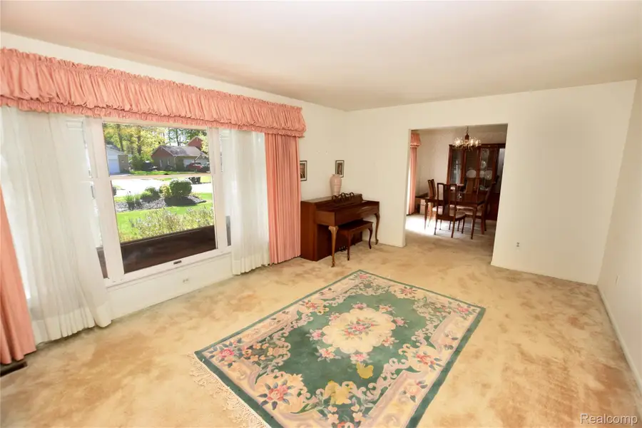 1349 Ox Yoke Drive, Flint, MI 48532 - #2
