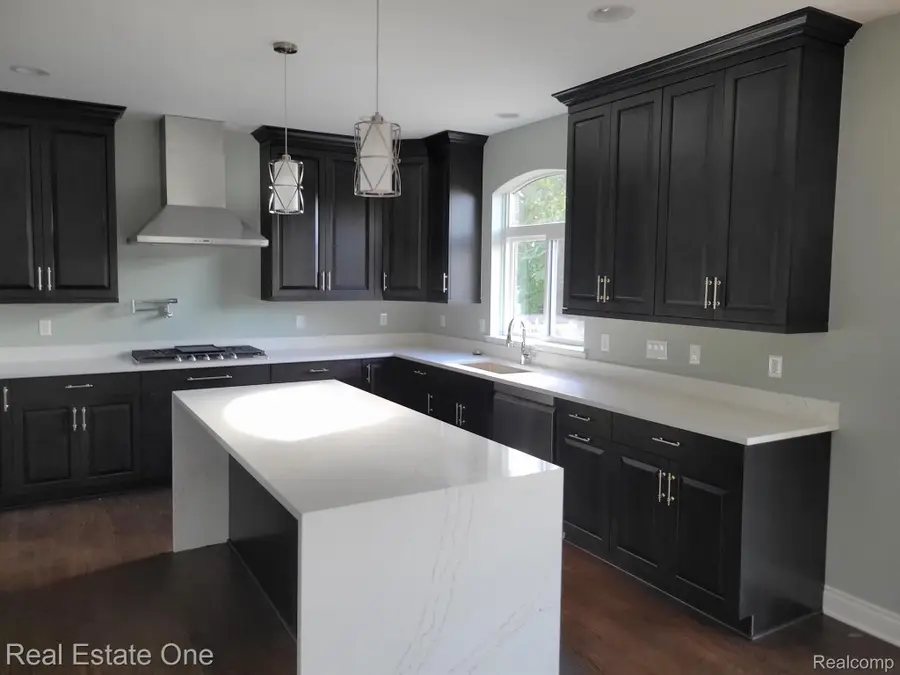 25 Florence Drive, Troy, MI 48098 - #3