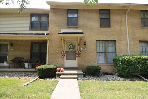 48632 Sugarbush Road #6, NewBaltimore, MI 48047