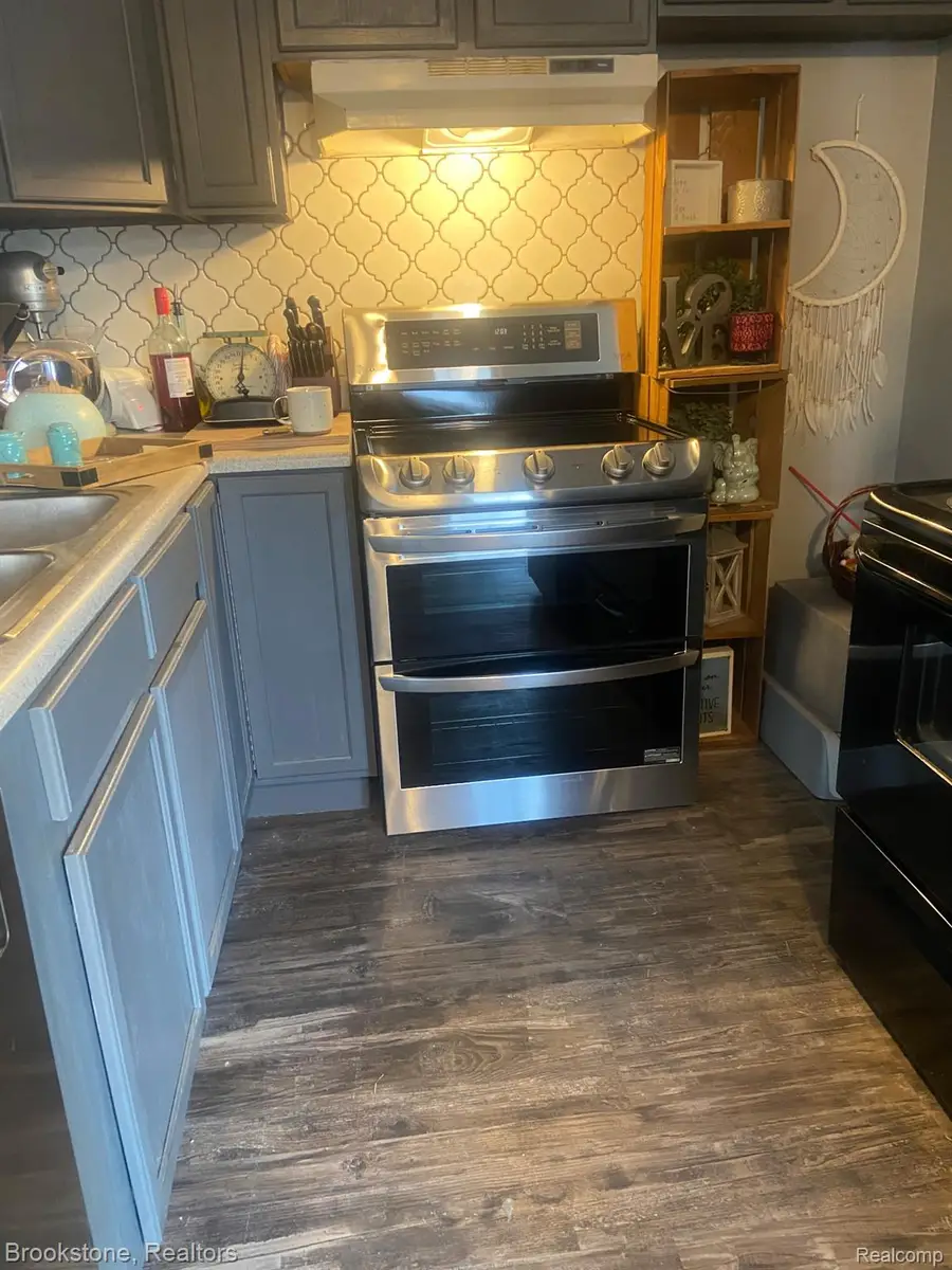 48632 Sugarbush Road #6, Chesterfield, MI 48047 - #3