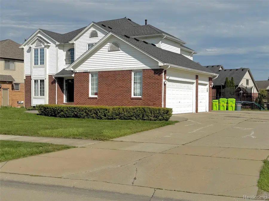 55856 Serene Drive, Macomb, MI 48042 - #3