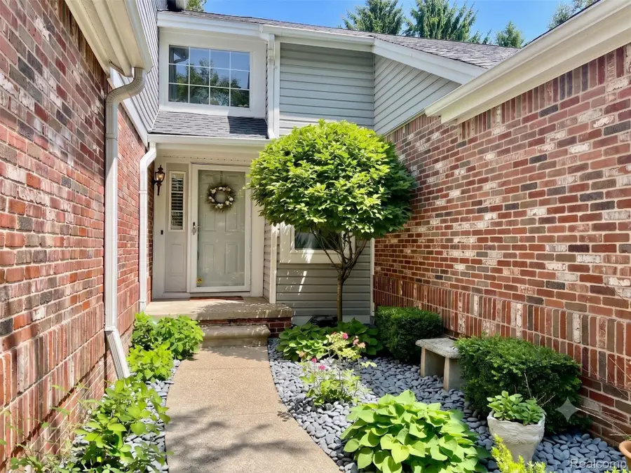 1168 Fairways Boulevard, Troy, MI 48085 - #2