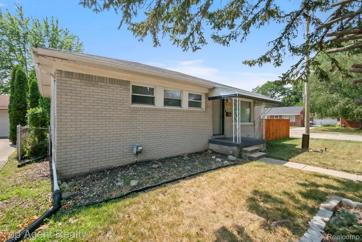 24610 Adlai Avenue, Eastpointe, MI 48021 - #1