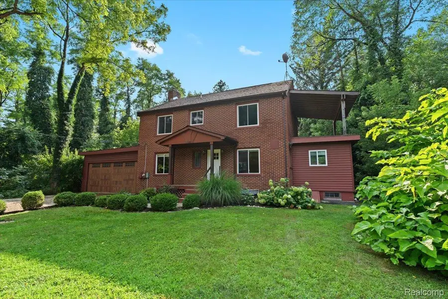 1350 Pettibone Lake Road, Highland, MI 48356 - #3