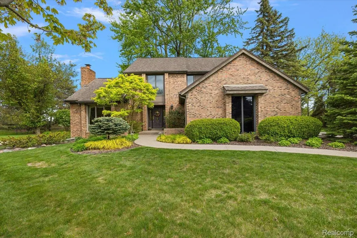 33891 Yorkridge Street, Farmington, MI 48331 - #1