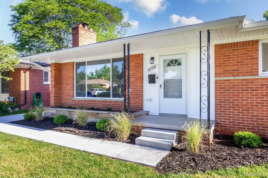 22701 Amherst Street, Saint Clair Shores, MI 48081 - #3