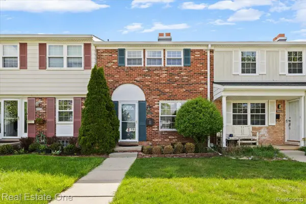 19848 Irongate Court, Northville, MI 48167