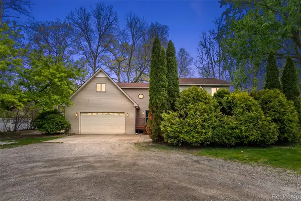 2475 S Ortonville Road, Ortonville, MI 48462